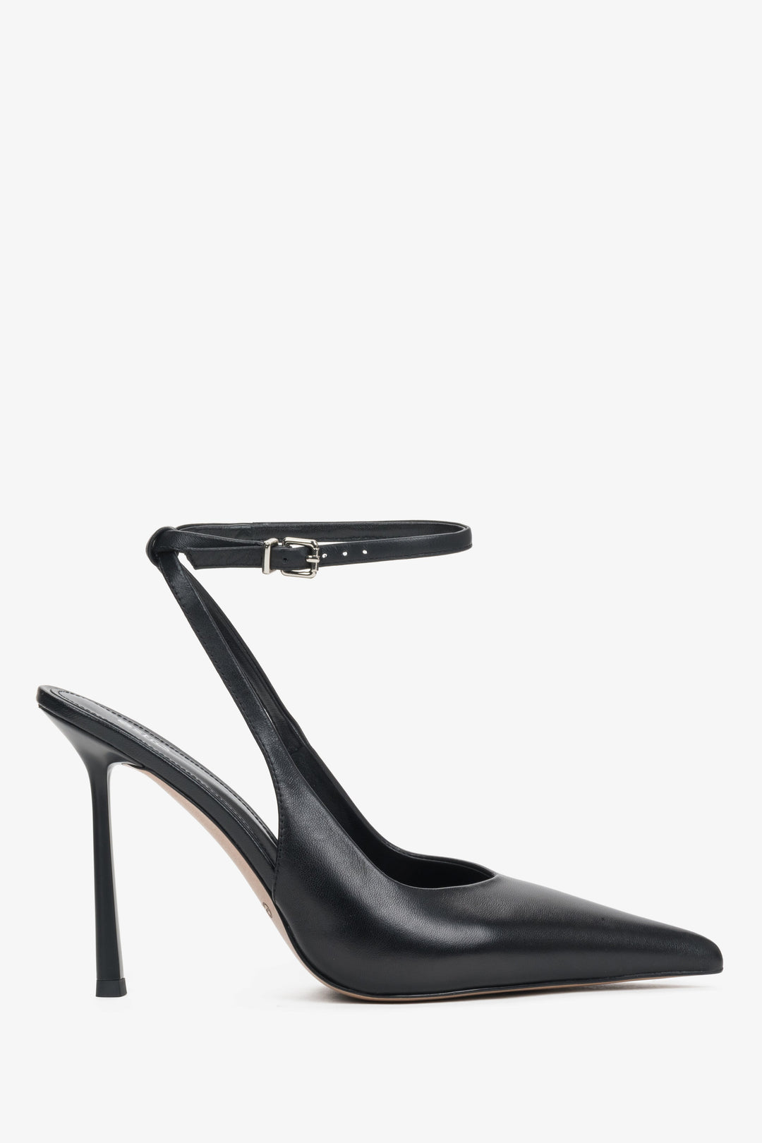 Black women’s slingback pumps made of genuine leather.
