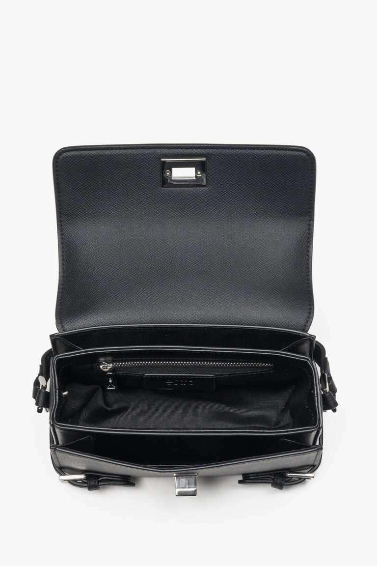 Small black women’s shoulder bag made of genuine leather, Estro.