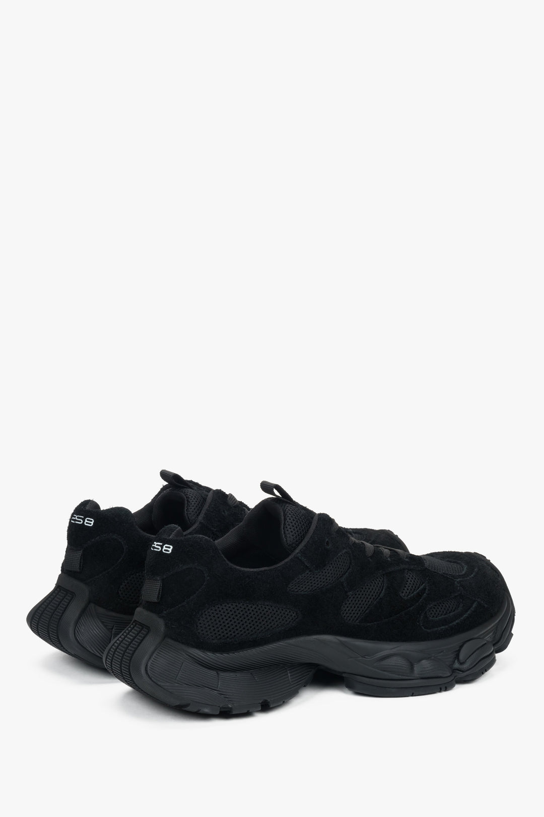 Women's black sneakers ES8 – a top perspective showcasing the breathable mesh lining and 100% genuine leather insole.