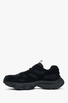 Women's premium black velour sneakers by Estro – an elegant angled shot highlighting the modern, sporty silhouette.