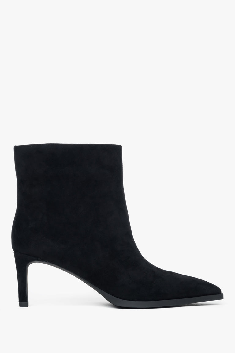 Women's Black Stiletto Ankle Boots made of Genuine Velour Estro ER00118478.