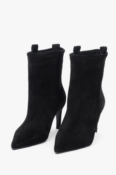 Women’s black stiletto ankle boots made of genuine velour Estro ER00118225.