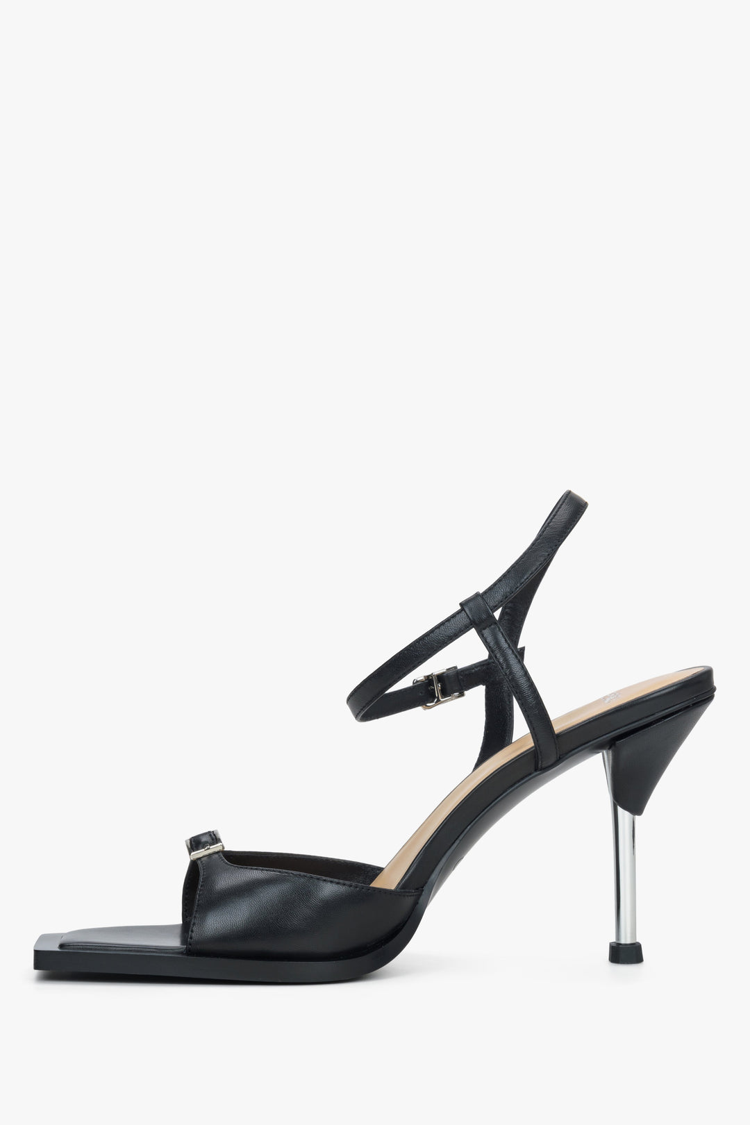 Women’s black stiletto sandals in genuine leather by Estro.