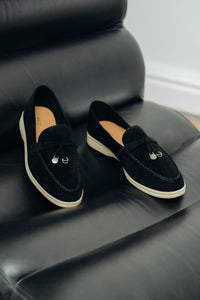 Women's Black Tassel Loafers made of Velour Estro ER00115750.