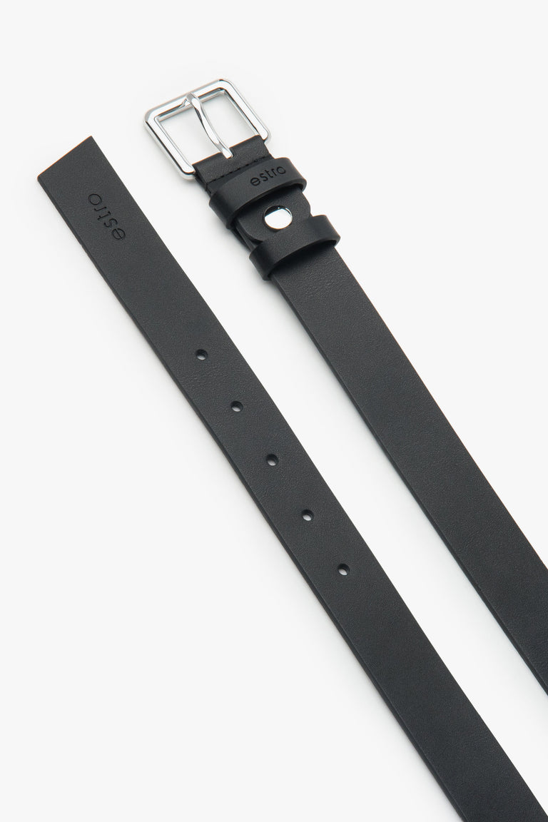Thin women's black leather belt with a silver buckle, Estro ER00118271.