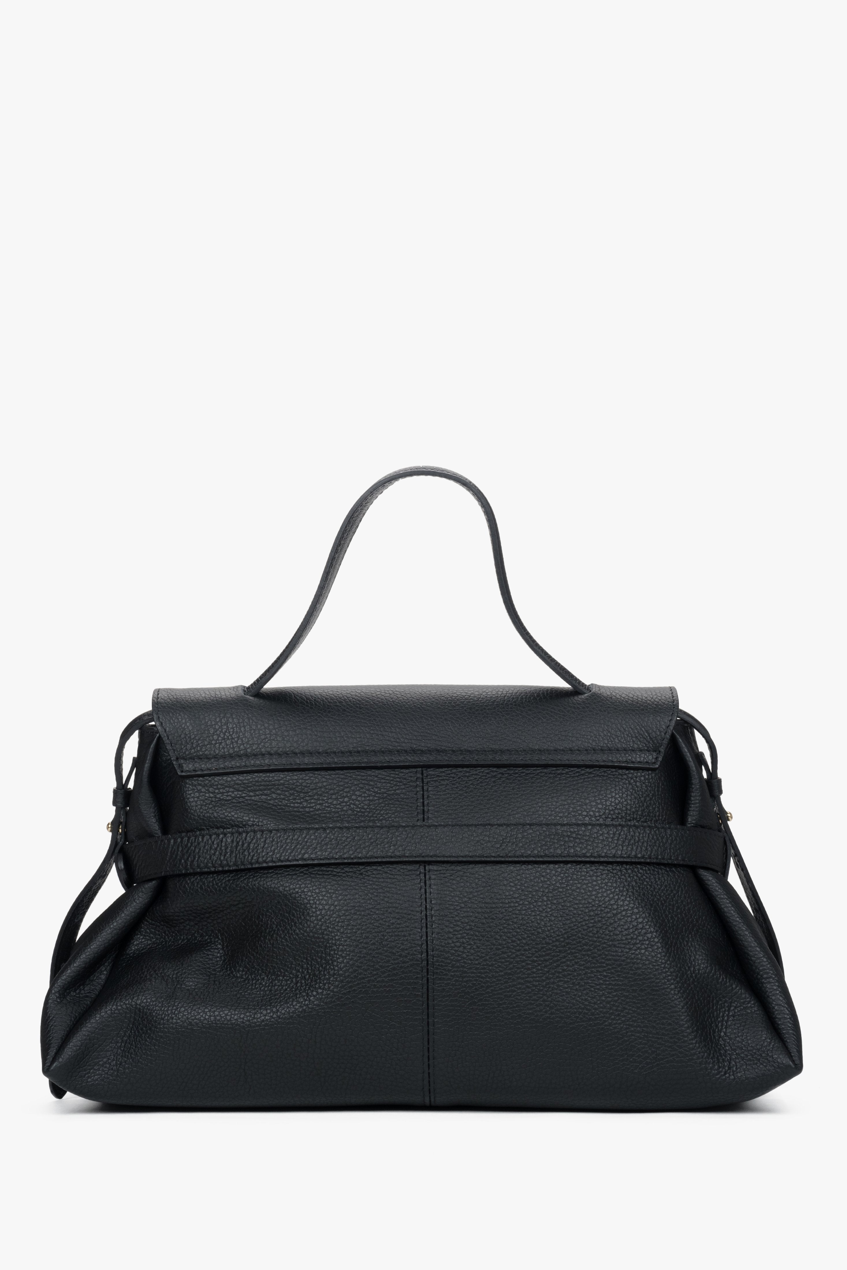 Women's black tote bag made of Premium Italian genuine leather by Estro.