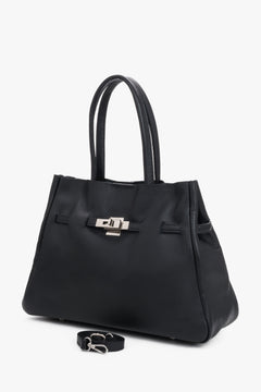 Elegant black satchel bag made of premium Italian genuine leather by Estro.