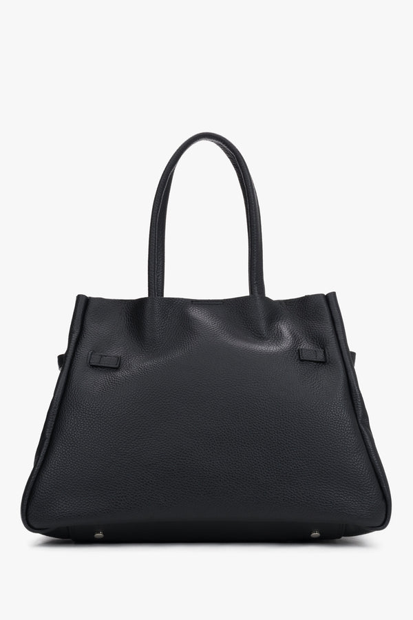Black leather satchel bag with a long strap made of premium Italian genuine leather by Estro.