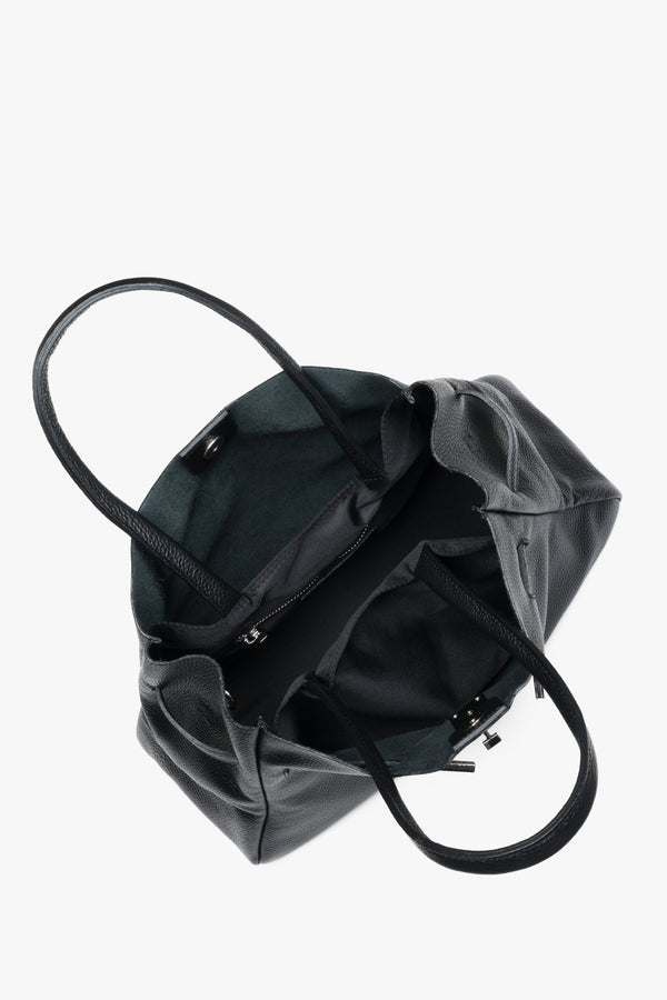 Spacious black satchel bag with three compartments made of premium Italian genuine leather by Estro.