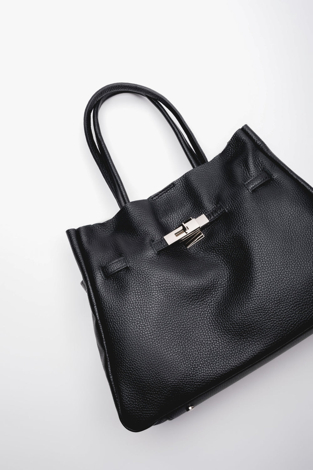 Women's Black Tote Bag in Premium Italian Genuine Leather Estro ER00120583