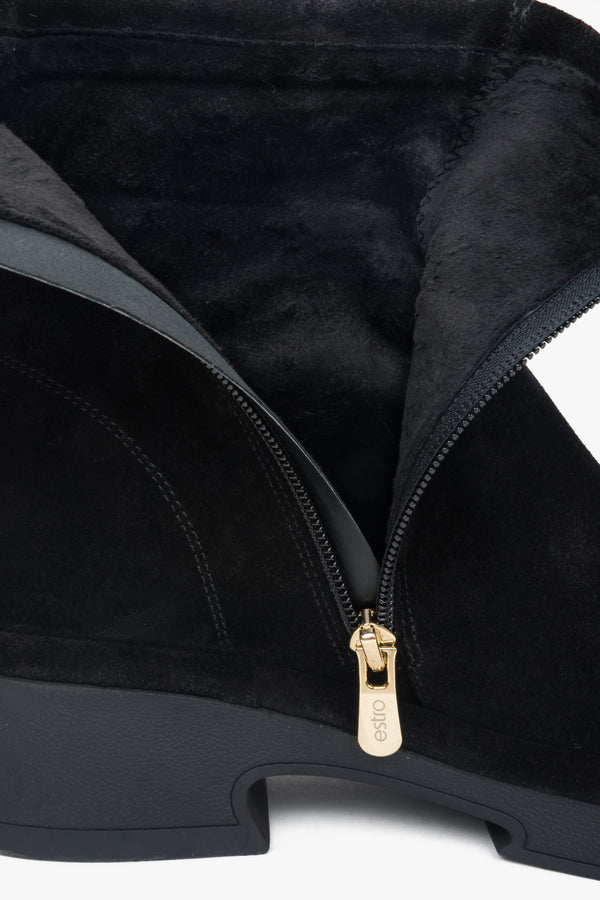 Women's black ankle boots Estro ER00118227, made of genuine velour with a functional heel.