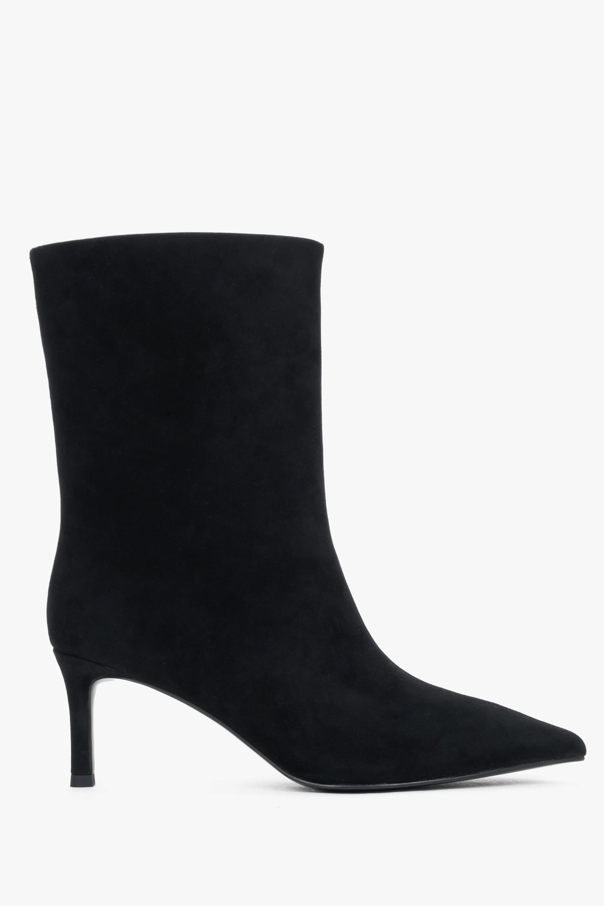 Women's Black Velour Pointed-Toe Stiletto Ankle Boots Estro ER00120768.