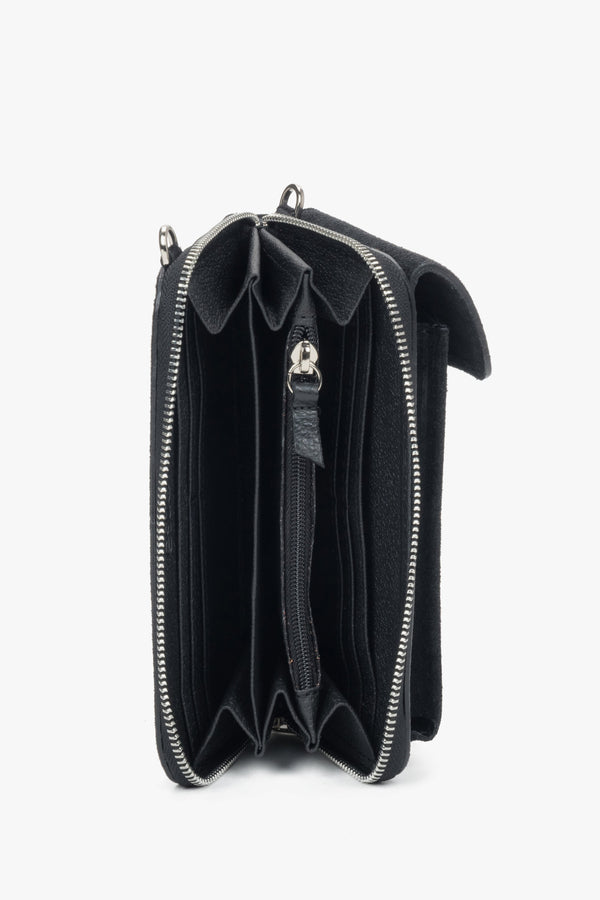 Women’s black pouch made of Premium Italian genuine velour.