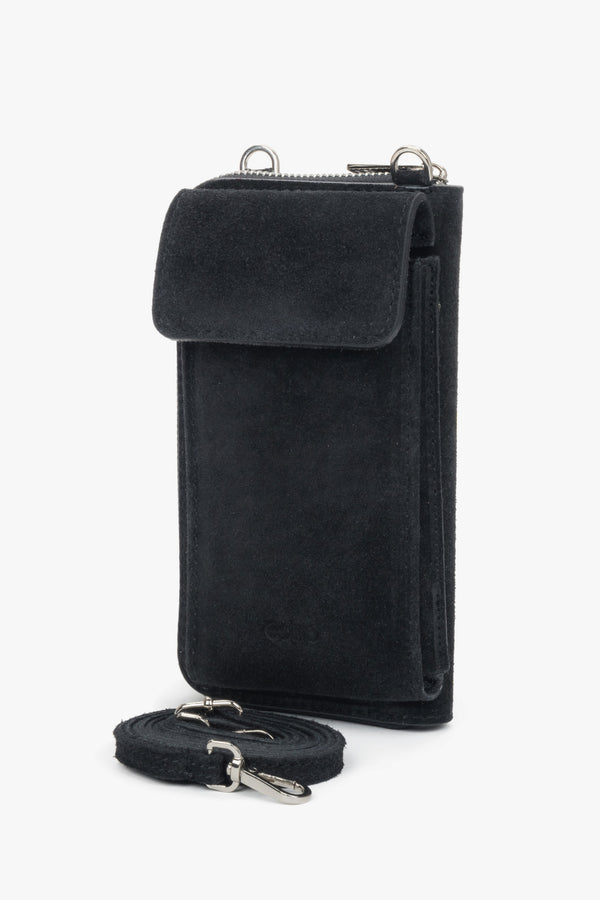 Black women’s pouch made of Premium Italian genuine velour, Estro.