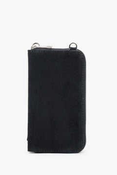 Women’s black Estro pouch made of Premium Italian genuine velour.