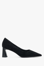 Women's Black Velour Pumps on a Stable Block Heel Estro ER00119446.