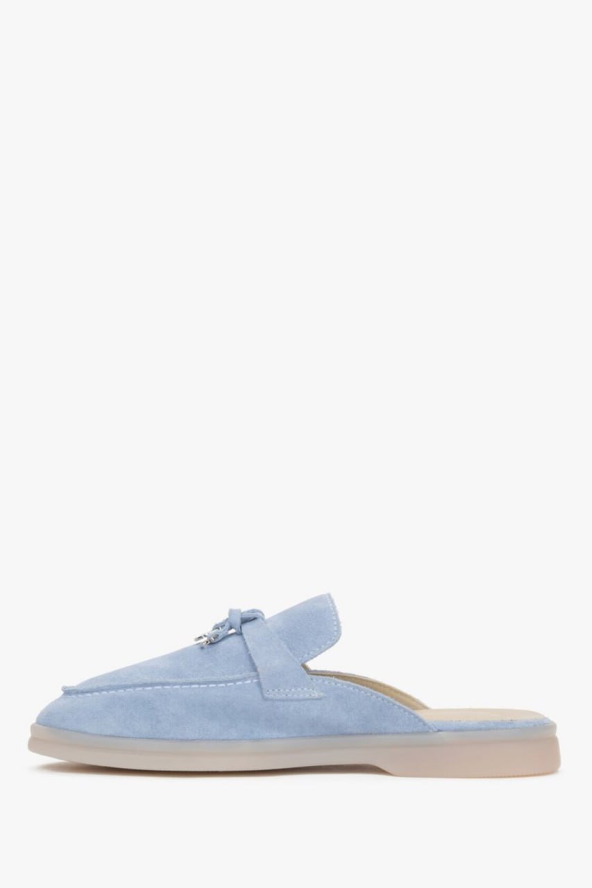 Soft Italian premium natural velour women’s mules in light blue by Estro.