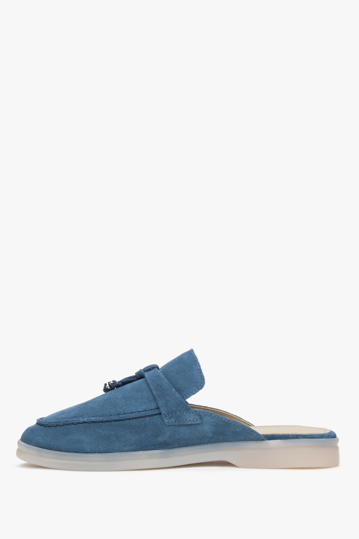 Women’s blue mules made of soft premium Italian natural velour Estro.