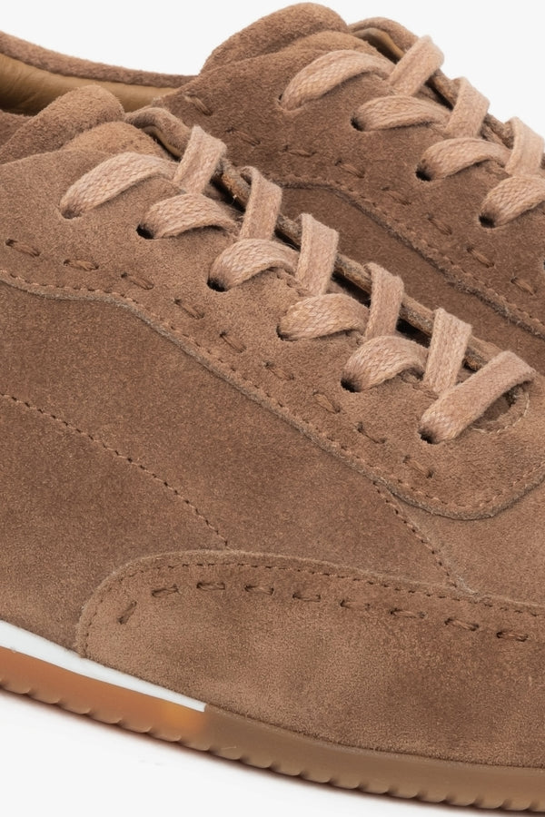 Brown women’s barefoot sneakers by Estro in premium Italian natural velour – details.