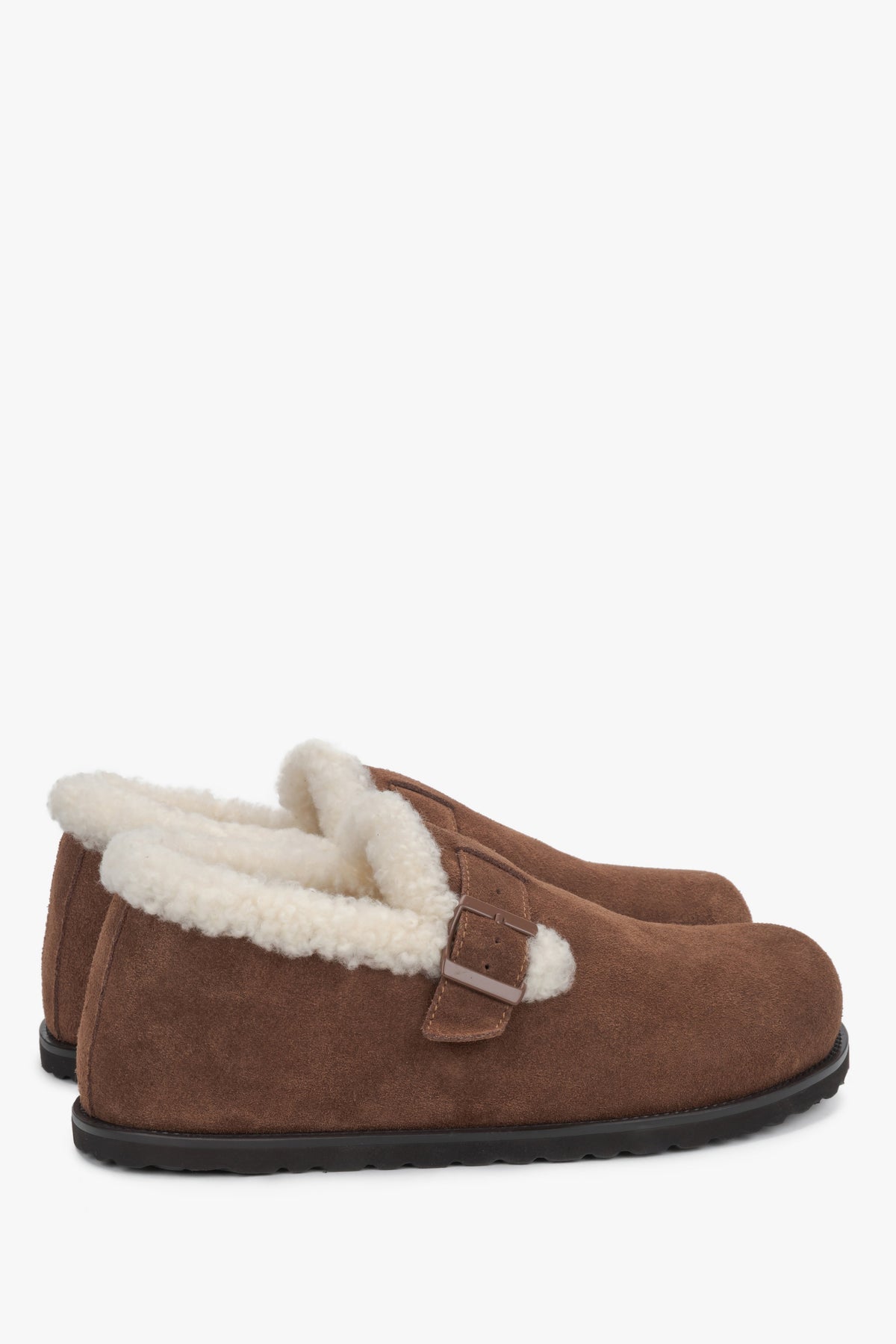 Women's brown velour fur-lined loafers Estro - side profile view highlighting the cozy lining and classic silhouette.