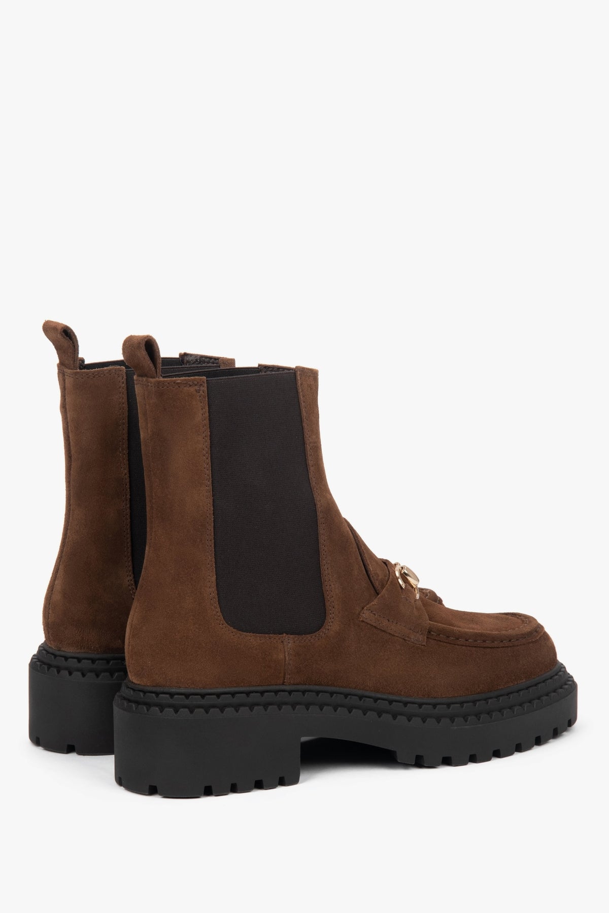 With gold buckle, women's dark brown Chelsea boots made of Premium Italian Genuine Velour.