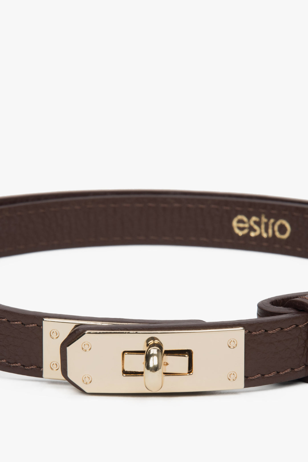 Close-up of the gold-tone turn-lock buckle, highlighting the sleek finish and high-quality craftsmanship of this Italian leather belt.