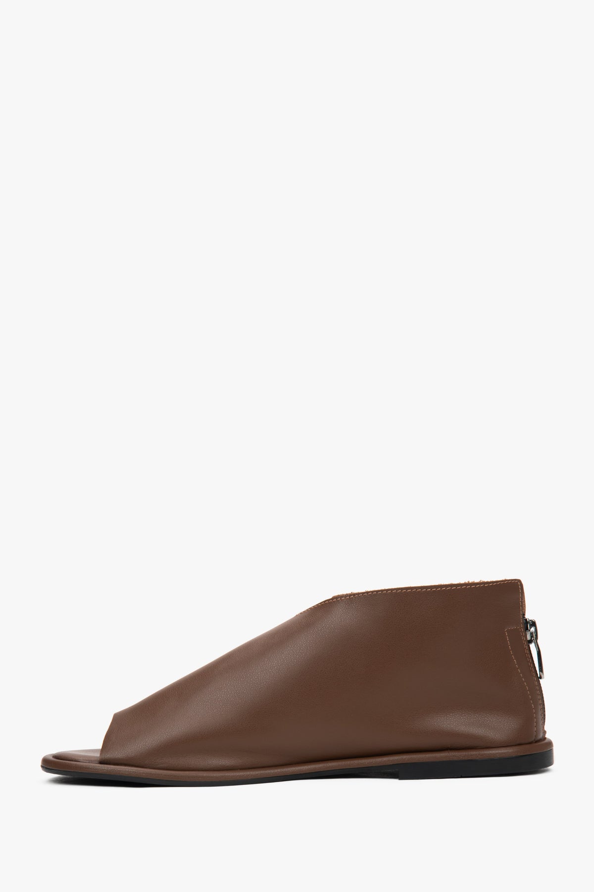 Elegant brown leather sandals by Estro, designed for women with a closed-heel for a secure and comfortable fit. 