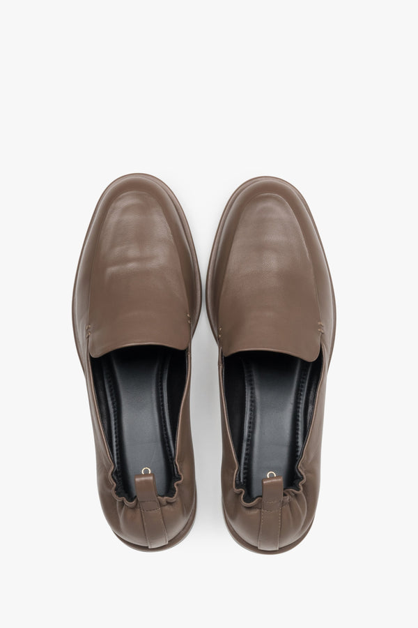 Top view of women's brown leather loafers by Estro