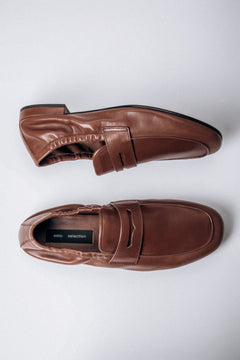 Women’s loafers, brown, in genuine leather with a soft heel counter, Estro Selection.