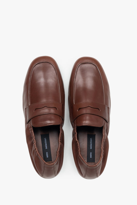 Brown women’s loafers Estro Selection in genuine leather with a soft heel counter.
