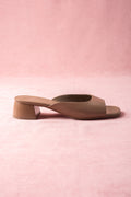 Women’s Brown Leather Mules with Low Heel Estro ER00116910.