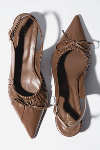 Women’s Brown Leather Slingback Pumps With Kitten Heel Estro ER00119819.