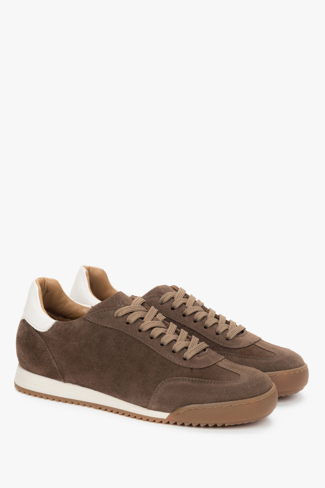 Brown women’s sneakers in premium Italian natural velour with a flexible sole.
