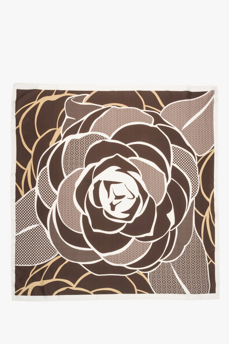 Brown and white women's neckerchief with a floral pattern, Estro.