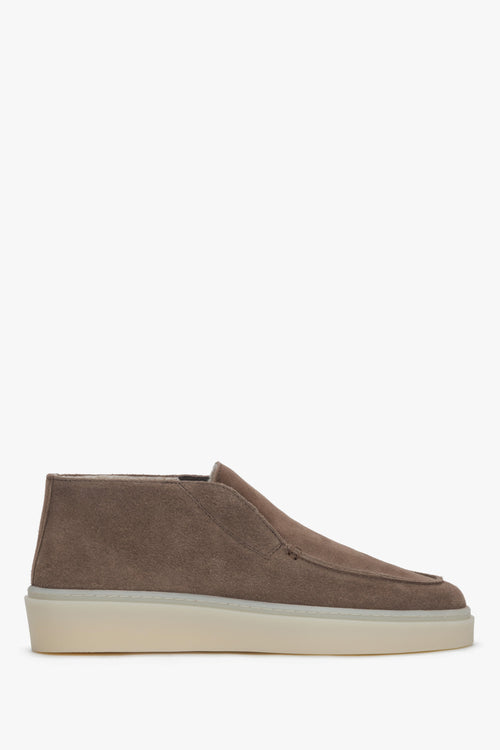 Women's brown winter loafers made of premium Italian velour with fur lining Estro.