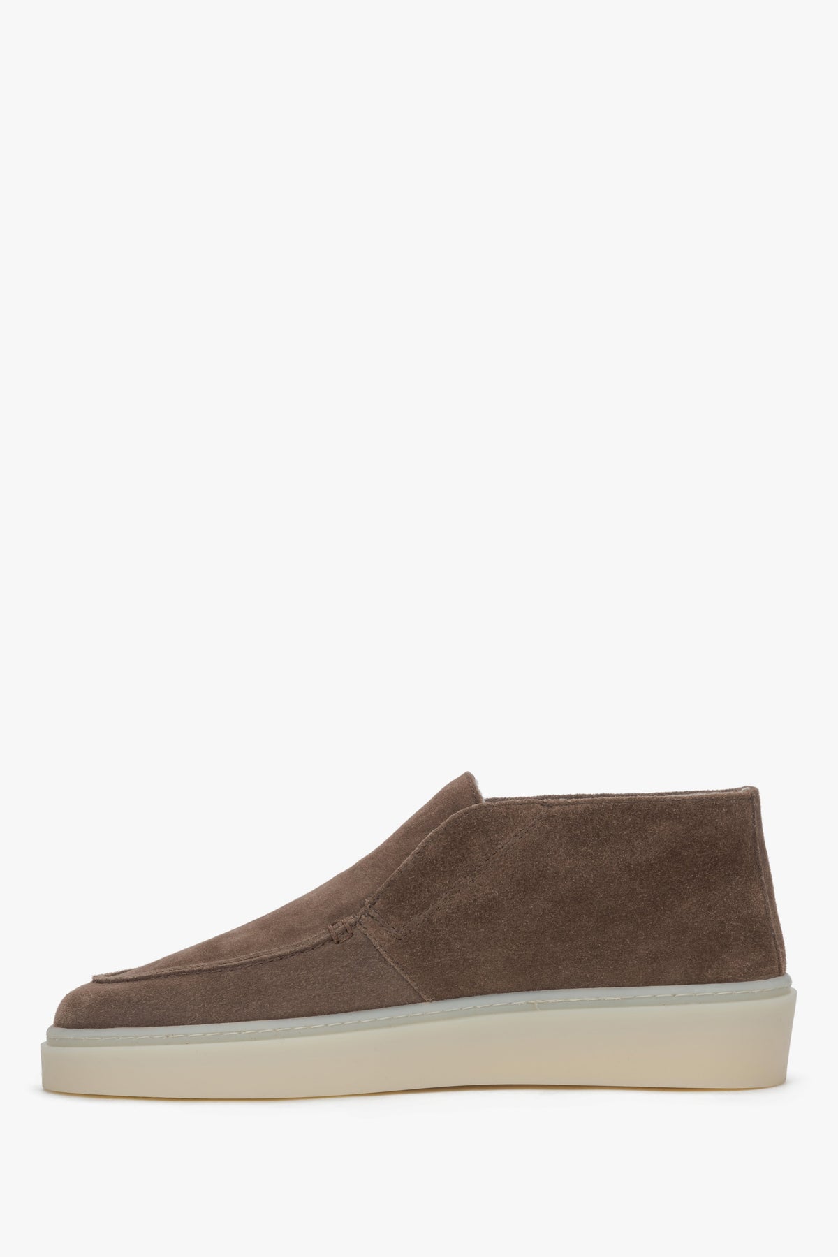 Women's brown suede winter loafers Estro - side profile view showcasing the low-profile design and cozy interior.