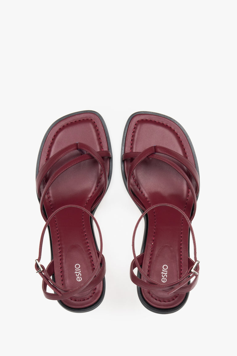 Estro women’s sandals, burgundy, with a low heel, in genuine leather.