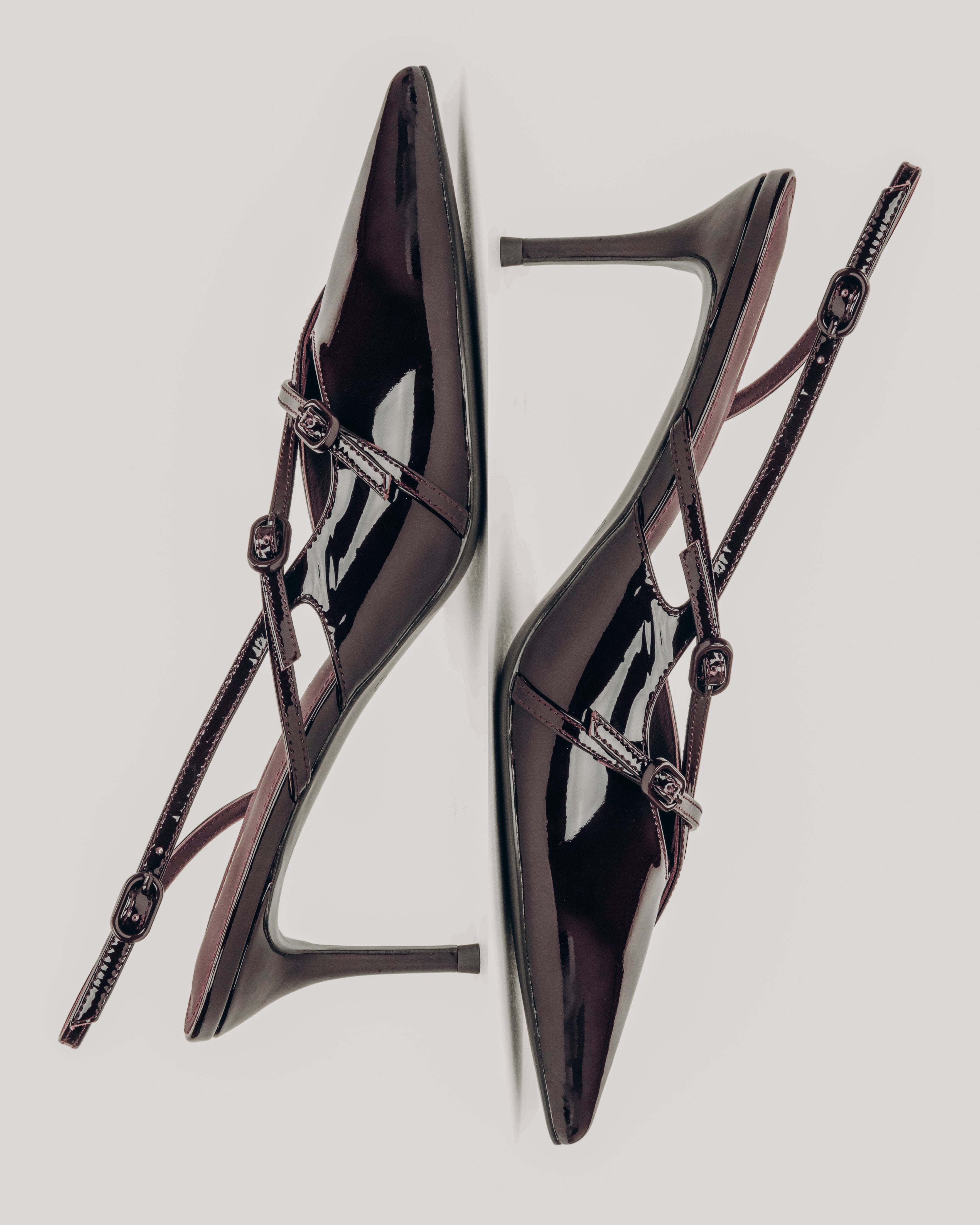 Women's Burgundy Slingback Pumps made of Patent Genuine Leather Estro ER00119042.