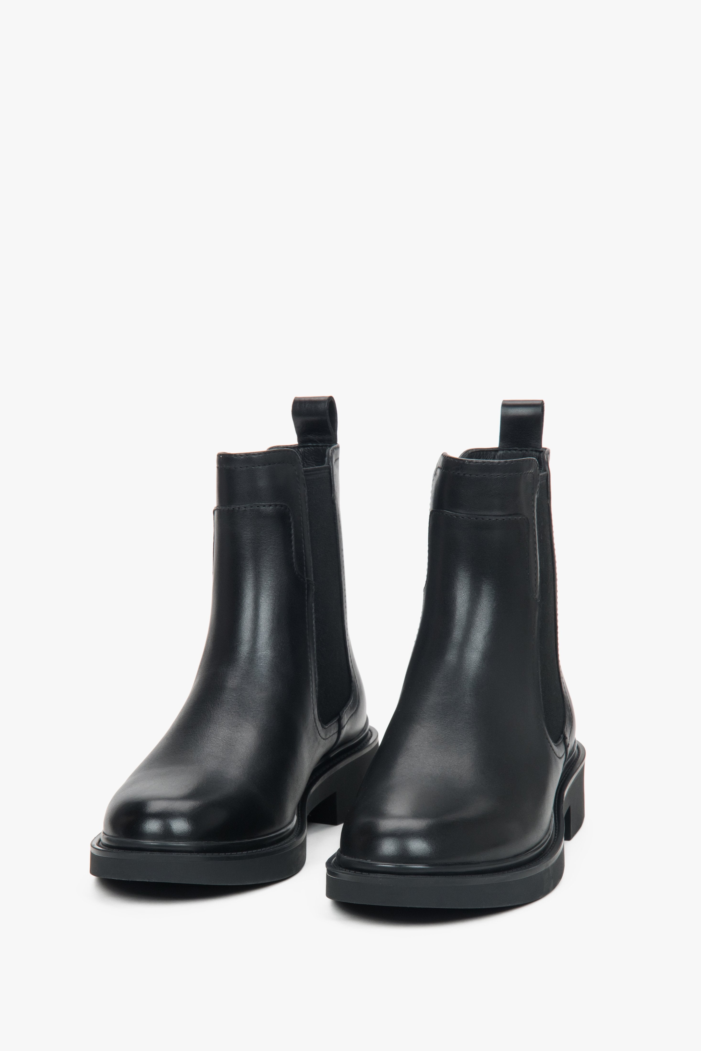 Women's classic black Chelsea boots with light insulation by Estro.