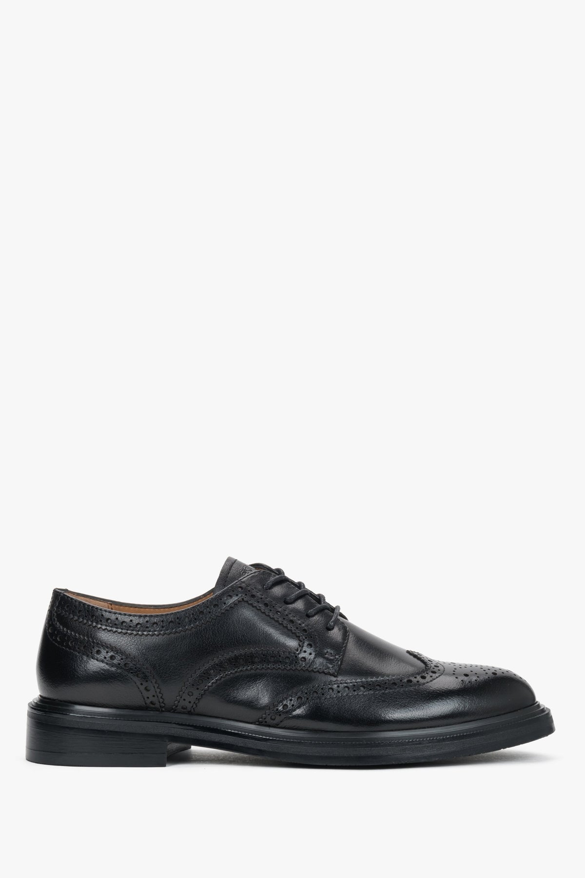 Women's Classic Black Genuine Leather Brogue Shoes Estro ER00120633.