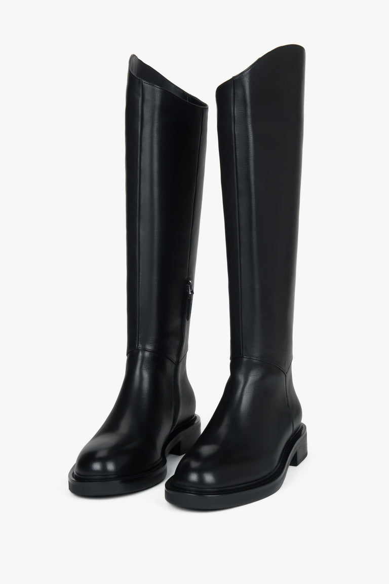 Women’s classic black knee-high boots in genuine leather with a flat sole Estro.