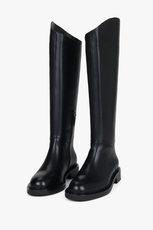 Women’s classic black knee-high boots in genuine leather with a flat sole Estro.
