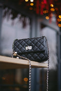 Women's Classic Black Quilted Shoulder Bag with Silver Chain Estro ER00118403.
