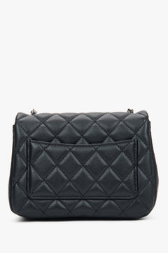 Classic black quilted shoulder bag with elegant silver chain Estro.