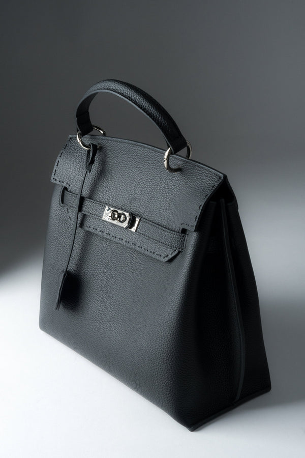 Women’s Classic Black Satchel Bag in Genuine Leather Estro ER00118893.