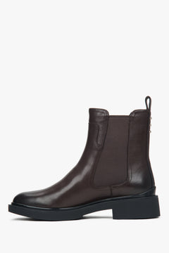 Women's classic dark brown Chelsea boots with light insulation by Estro.