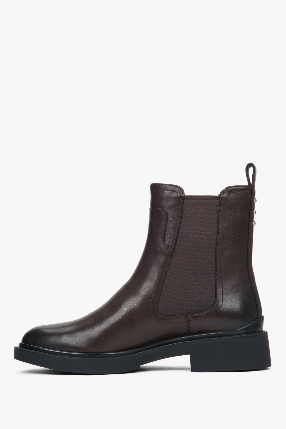Women's classic dark brown Chelsea boots with light insulation by Estro.