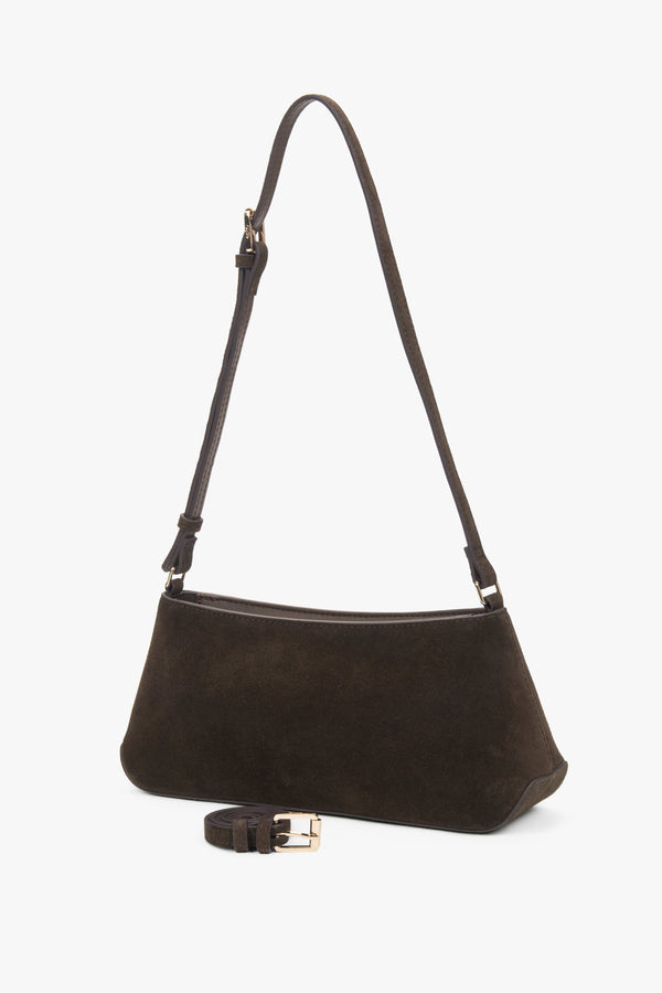 Women’s elegant dark brown shoulder bag made of genuine velour by Estro.