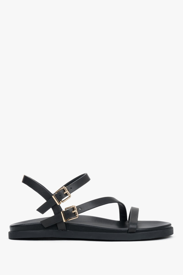 Women’s Comfortable Black Leather Sandals with Thin Straps Estro ER00119471.