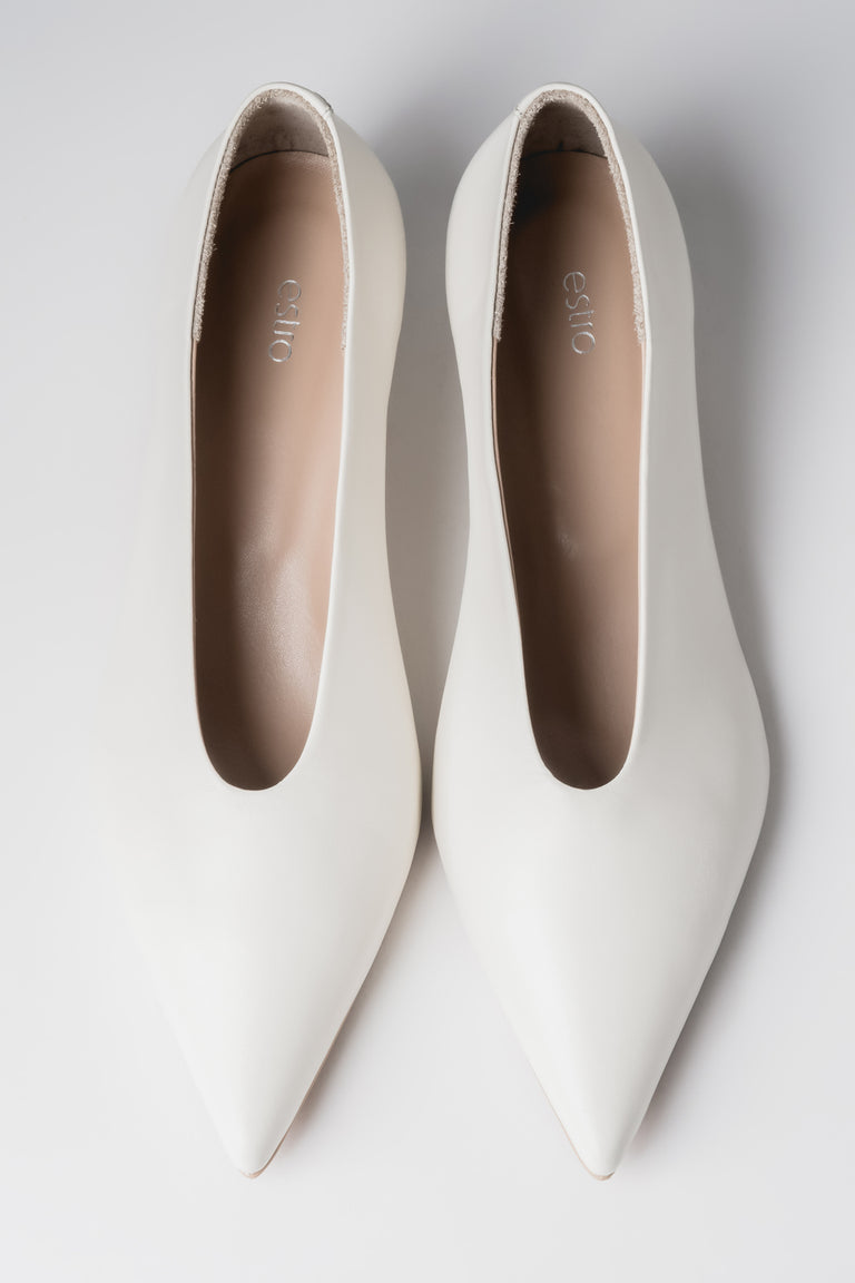 Women’s Cream Beige Leather Kitten Heels with Pointed Toe Estro ER00119754.